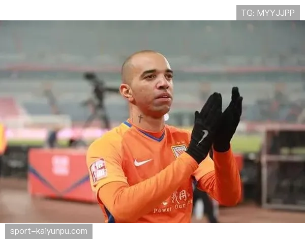 亨利回撤接应如何撕开防线并主导关键战进攻