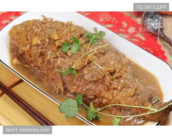 仲满晒家宴，桌上几盘菜看着比我几个月工资阔绰，心态炸裂