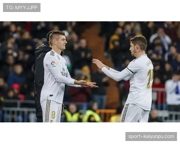 巴尔韦德接棒莫德里奇与克罗斯：皇马中场代际更替的机制与挑战