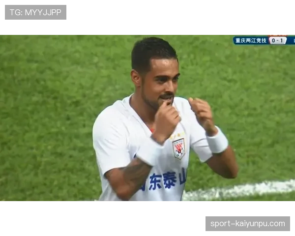 沙滩足球规则：五人制、三节制与无限换人的核心影响